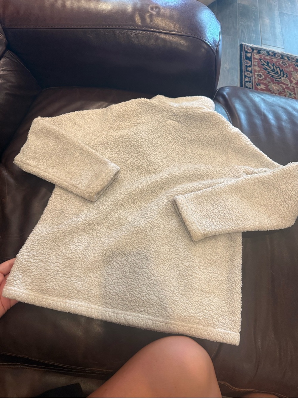 Patagonia Cream Sherpa Quarter-Zip Pullover has some stains - Picture 2 of 5